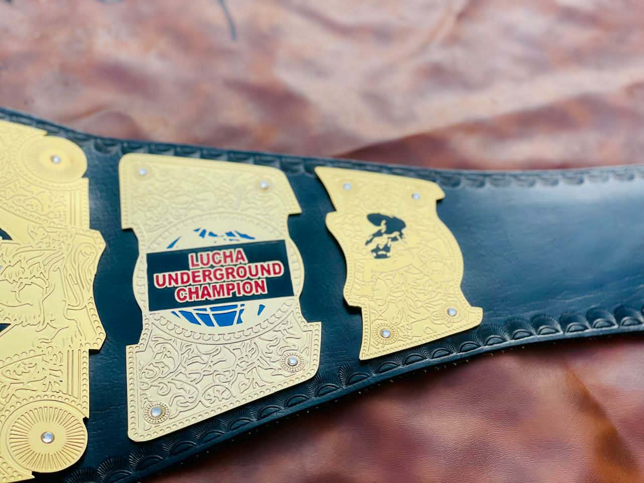Lucha Underground World Heavyweight Championship. - Image 2