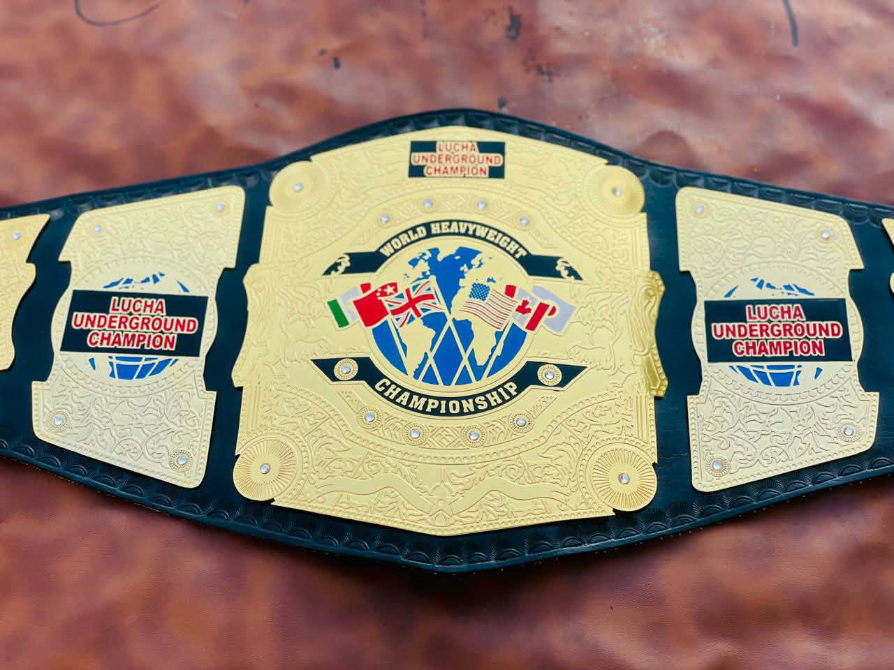 Lucha Underground World Heavyweight Championship.