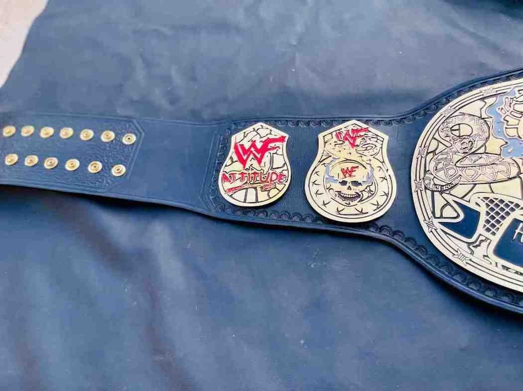 WWF "Smokin' Skull" Heavyweight Championship Replica Belt - Image 2