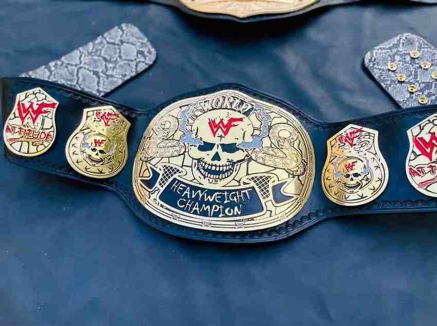 WWF "Smokin' Skull" Heavyweight Championship Replica Belt - Image 3