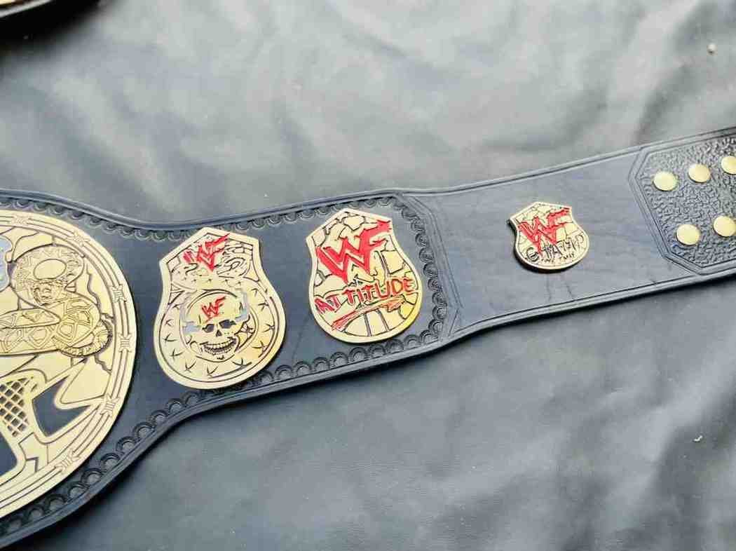 WWF "Smokin' Skull" Heavyweight Championship Replica Belt - Image 4