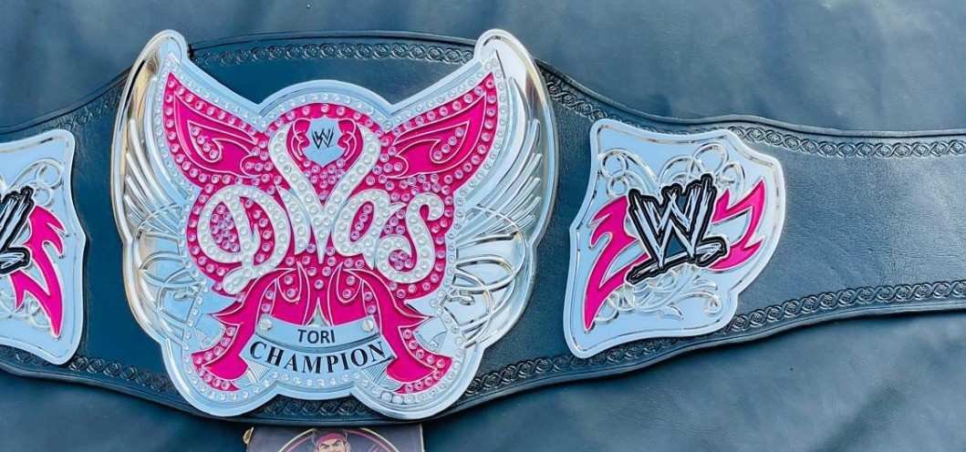 Divas 4mm HD Championship Belt - Image 3